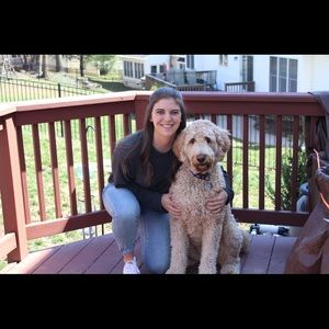 Meet your Posher, Renea